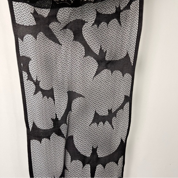 Coterie Studio Halloween Bats Table Runner - Picture 3 of 5